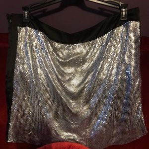 BNWT Bebe Chainmall mesh metal satin skirt medium.Old stock